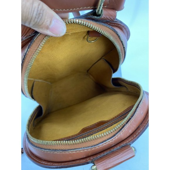 louis-vuitton mabillon main image 8